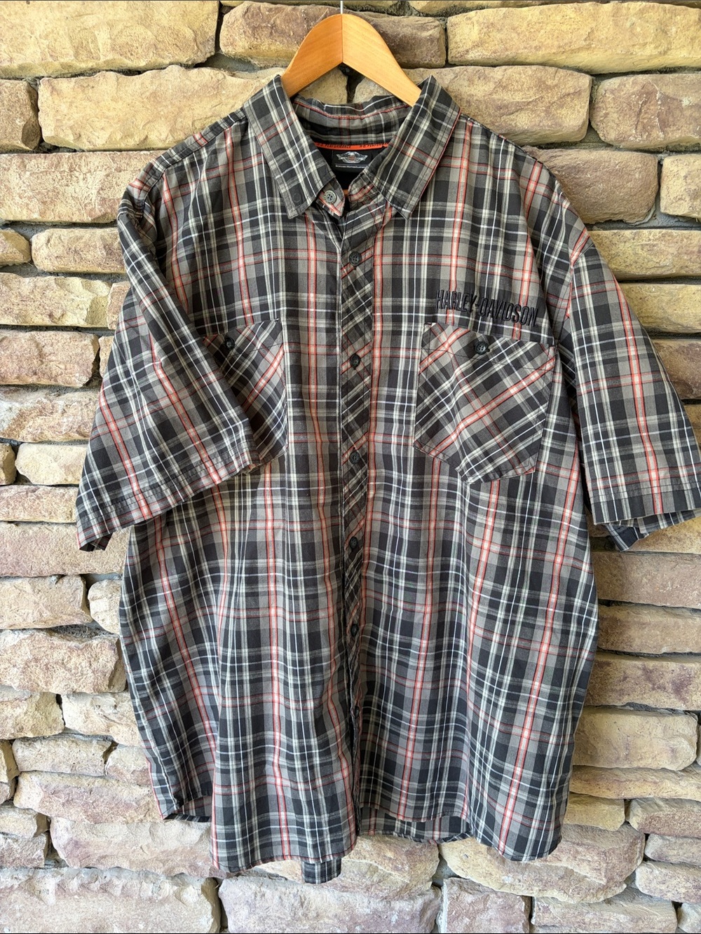 Harley-Davidson Black, Gray & Red Plaid Short Sleeve Button-Up